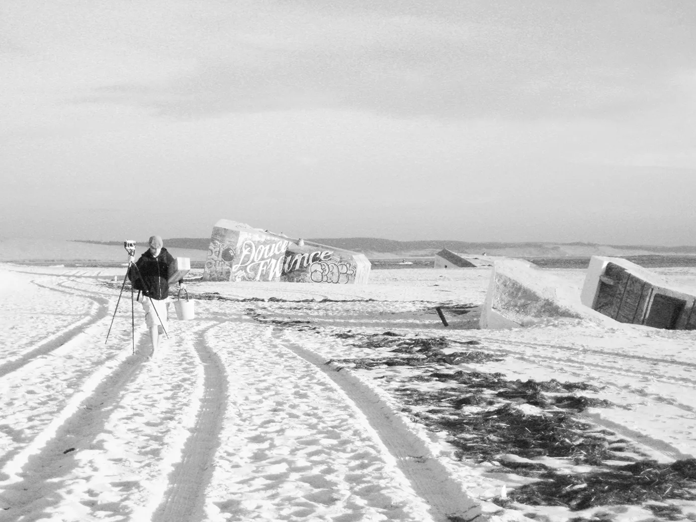 Se Souvenir - Going to the bunker walls.